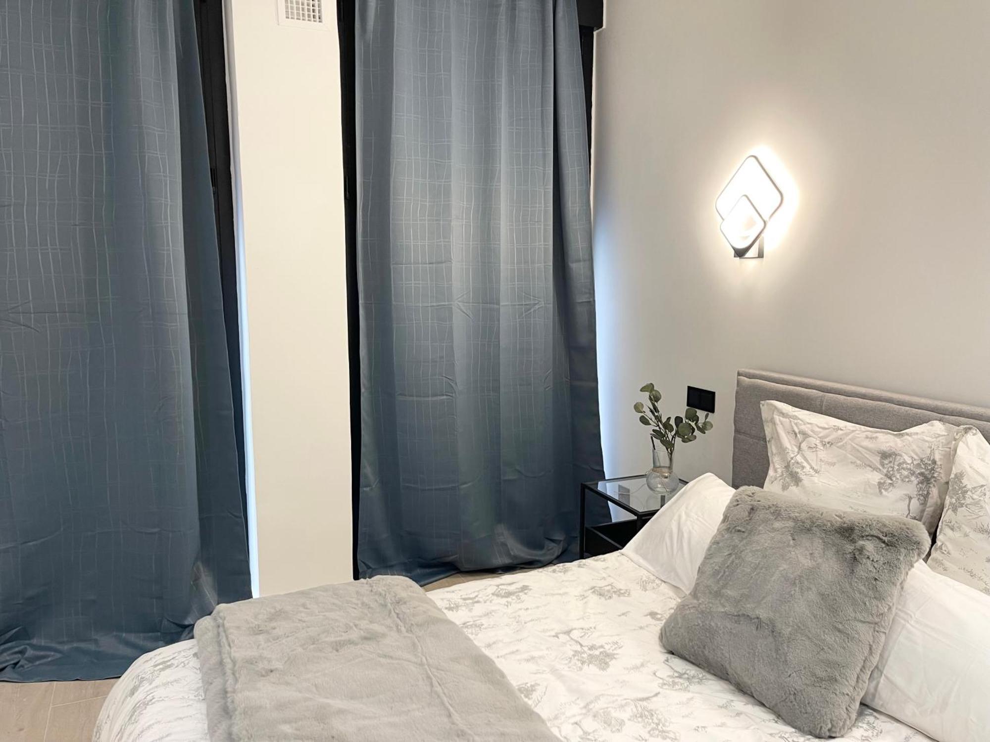 R&K Atocha Apartment Madrid Ngoại thất bức ảnh